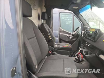2019 Mercedes-Benz Sprinter 2500 Cargo Van High Roof 170.0" WB - zdjęcie 17 z 21 - miniatura
