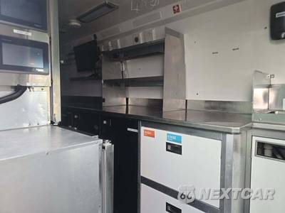 2021 Mercedes-Benz Sprinter 4500 Cargo Van DRW High Roof 170.0" WB - zdjęcie 16 z 20 - miniatura