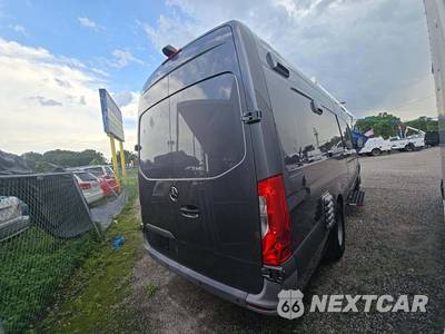 2021 Mercedes-Benz Sprinter 4500 Cargo Van DRW High Roof 170.0" WB - zdjęcie 3 z 20 - miniatura