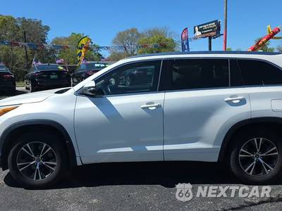 2016 Toyota Highlander XLE - zdjęcie 3 z 31 - miniatura