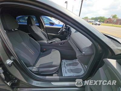 2025 Hyundai Elantra SEL Sport - zdjęcie 18 z 24 - miniatura