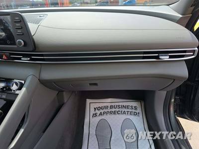 2025 Hyundai Elantra SEL Sport - zdjęcie 19 z 24 - miniatura
