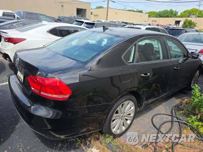 2014 Volkswagen Passat 2.5L S w/Navigation - zdjęcie 3 z 26 - miniatura