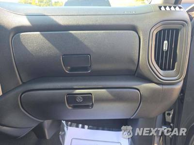 2021 Chevrolet Silverado 1500 Custom Trail Boss Crew Cab Short Bed 2CX - zdjęcie 19 z 22 - miniatura