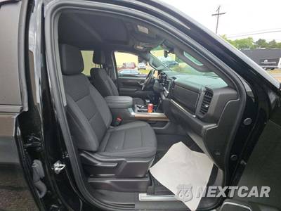 2024 Chevrolet Silverado 1500 RST Crew Cab Short Bed 1SP - zdjęcie 18 z 20 - miniatura