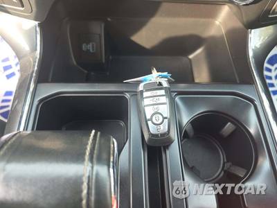 2022 Ford F-150 XLT Crew Cab Medium Bed - zdjęcie 8 z 22 - miniatura