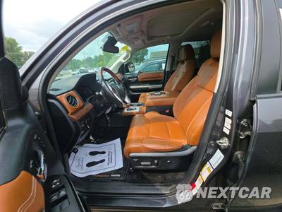 2019 Toyota Tundra 1794 Edition Crew Cab Short Bed - zdjęcie 6 z 25 - miniatura