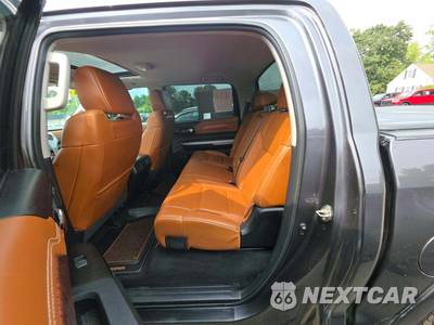2019 Toyota Tundra 1794 Edition Crew Cab Short Bed - zdjęcie 13 z 25 - miniatura