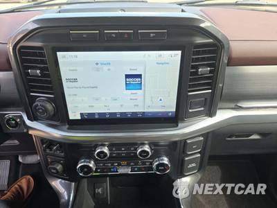 2023 Ford F-150 LARIAT Crew Cab Medium Bed - zdjęcie 10 z 23 - miniatura