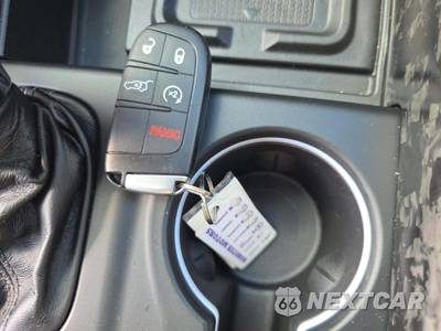2024 Dodge Durango R/T Plus - zdjęcie 8 z 21 - miniatura