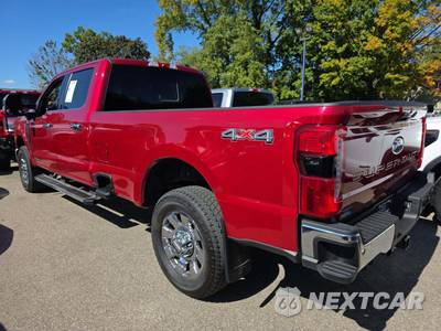 2024 Ford Super Duty F-350 Lariat Crew Cab Long Bed - zdjęcie 2 z 22 - miniatura