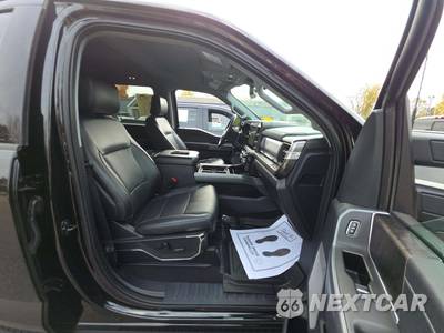 2023 Ford Super Duty F-250 Lariat Crew Cab Medium Bed - zdjęcie 18 z 21 - miniatura
