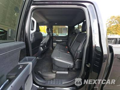 2023 Ford Super Duty F-250 Lariat Crew Cab Medium Bed - zdjęcie 13 z 21 - miniatura