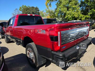 2024 Ford Super Duty F-350 King Ranch Crew Cab Long Bed - zdjęcie 2 z 23 - miniatura