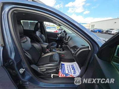 2019 Jeep Cherokee Trailhawk - zdjęcie 18 z 22 - miniatura