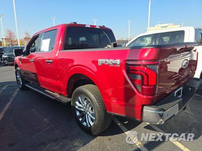 2024 Ford F-150 Lariat Crew Cab Short Bed - zdjęcie 2 z 22 - miniatura
