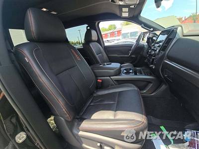 2024 Nissan TITAN PRO-4X Crew Cab Short Bed - zdjęcie 18 z 23 - miniatura