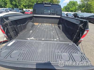 2024 Nissan TITAN PRO-4X Crew Cab Short Bed - zdjęcie 14 z 23 - miniatura