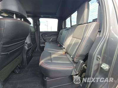 2021 Nissan TITAN XD PRO-4X Crew Cab Medium Bed - zdjęcie 13 z 25 - miniatura