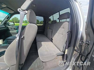 2005 Toyota Tundra SR5 Extended Cab Medium Bed w/Rear Doors - zdjęcie 10 z 30 - miniatura