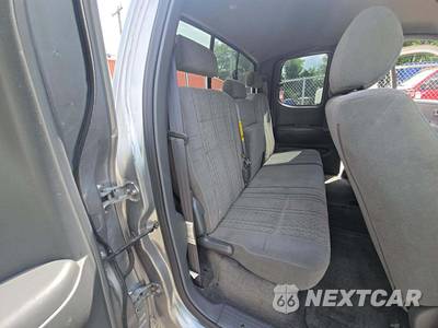 2005 Toyota Tundra SR5 Extended Cab Medium Bed w/Rear Doors - zdjęcie 13 z 30 - miniatura