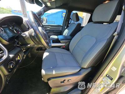 2023 Ram 1500 Big Horn Crew Cab Medium Bed - zdjęcie 3 z 18 - miniatura