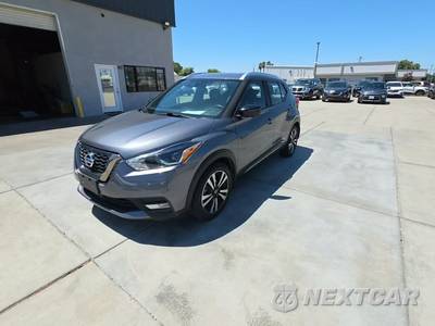 2020 Nissan Kicks SR - zdjęcie 1 z 18 - miniatura