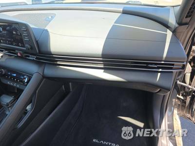 2025 Hyundai Elantra SEL Sport - zdjęcie 16 z 17 - miniatura