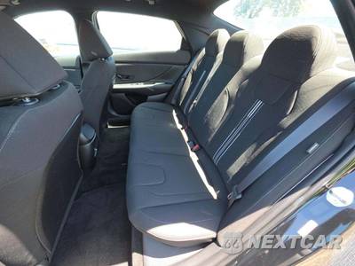 2025 Hyundai Elantra SEL Sport - zdjęcie 10 z 17 - miniatura