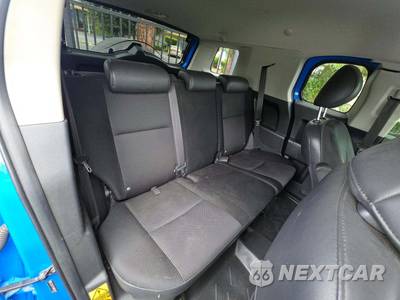 2008 Toyota FJ Cruiser w/Rear Doors - zdjęcie 16 z 27 - miniatura