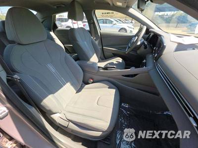 2021 Hyundai Elantra SEL - zdjęcie 15 z 22 - miniatura