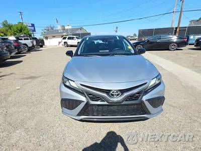 2021 Toyota Camry XSE - zdjęcie 2 z 34 - miniatura