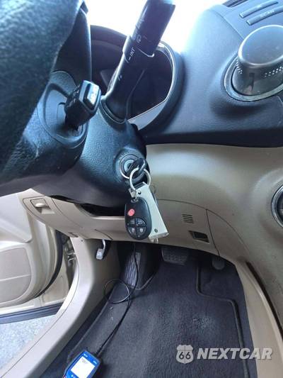 2012 Toyota Highlander SE - zdjęcie 8 z 22 - miniatura