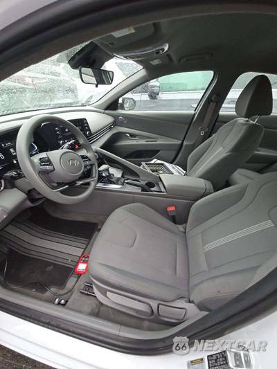 2024 Hyundai Elantra SE - zdjęcie 6 z 20 - miniatura