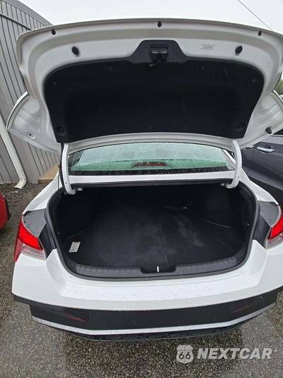 2024 Hyundai Elantra SE - zdjęcie 14 z 20 - miniatura
