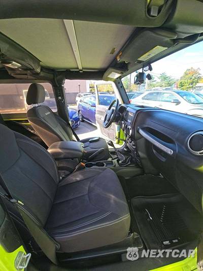 2017 Jeep Wrangler Sahara - zdjęcie 18 z 25 - miniatura