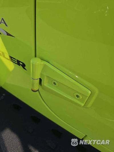 2017 Jeep Wrangler Sahara - zdjęcie 21 z 25 - miniatura