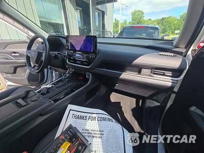 2024 Toyota Grand Highlander XLE - zdjęcie 20 z 21 - miniatura