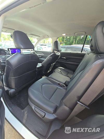 2024 Toyota Grand Highlander XLE - zdjęcie 13 z 21 - miniatura