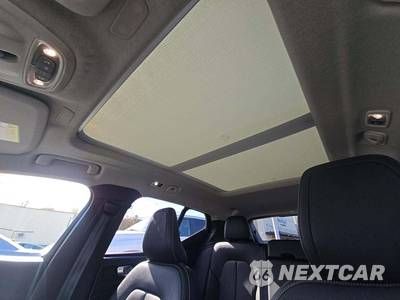 2019 Volvo XC40 T5 Momentum - zdjęcie 11 z 24 - miniatura