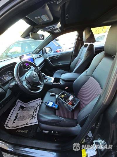 2024 Toyota RAV4 Prime XSE - zdjęcie 6 z 20 - miniatura