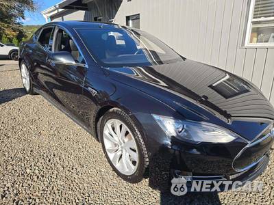 2015 Tesla Model S 85D - zdjęcie 4 z 23 - miniatura