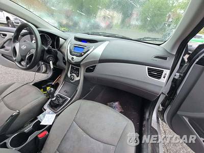 2012 Hyundai Elantra GLS Sedan - zdjęcie 19 z 26 - miniatura