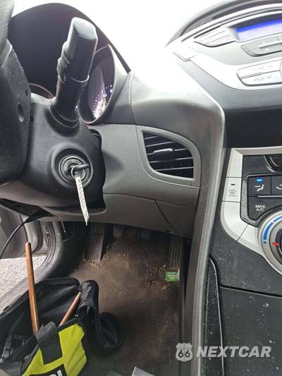2012 Hyundai Elantra GLS Sedan - zdjęcie 8 z 26 - miniatura