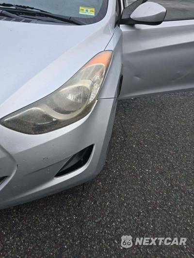 2012 Hyundai Elantra GLS Sedan - zdjęcie 21 z 26 - miniatura