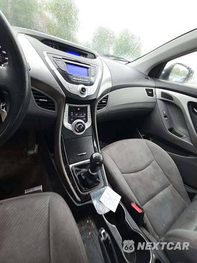 2012 Hyundai Elantra GLS Sedan - zdjęcie 10 z 26 - miniatura