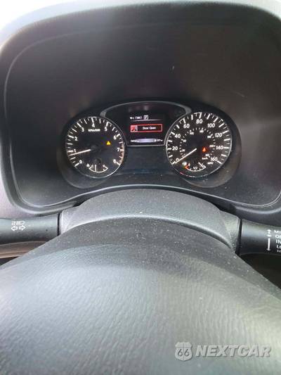 2016 Nissan Pathfinder SV - zdjęcie 9 z 25 - miniatura