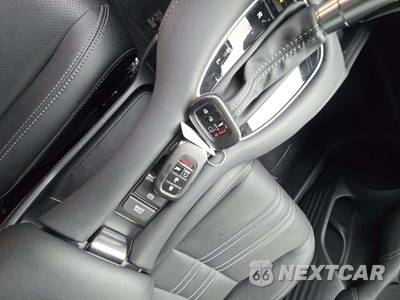 2025 Honda HR-V EX-L - zdjęcie 8 z 20 - miniatura