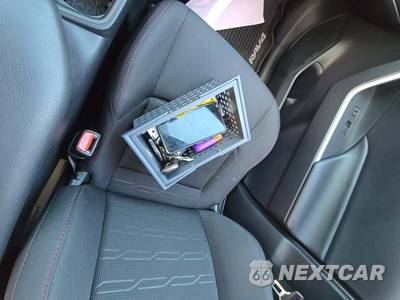 2024 Toyota RAV4 Prime SE - zdjęcie 8 z 20 - miniatura
