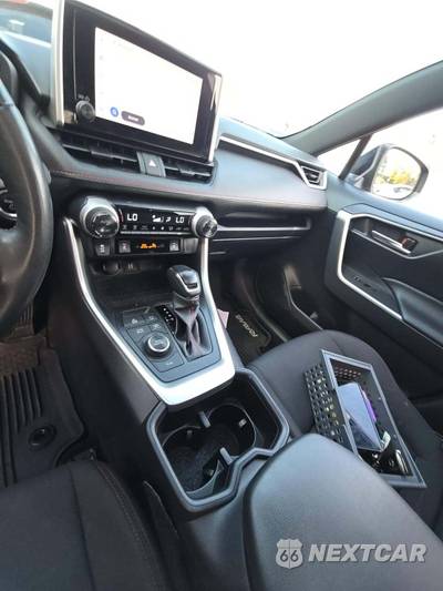 2024 Toyota RAV4 Prime SE - zdjęcie 10 z 20 - miniatura